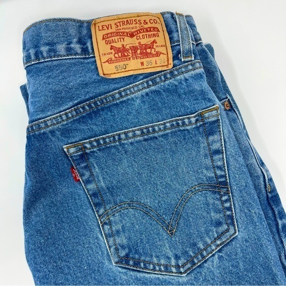 Levi’s 550 Relaxed Fit Mens Jeans Light‎ Wash almost vintage 04’ Sz. 38 X 34” - Picture 1 of 11